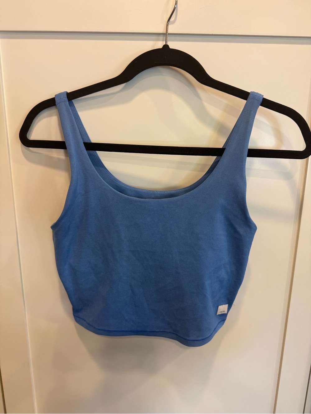Vuori Dusty Blue Scoop Neck Crop Tank